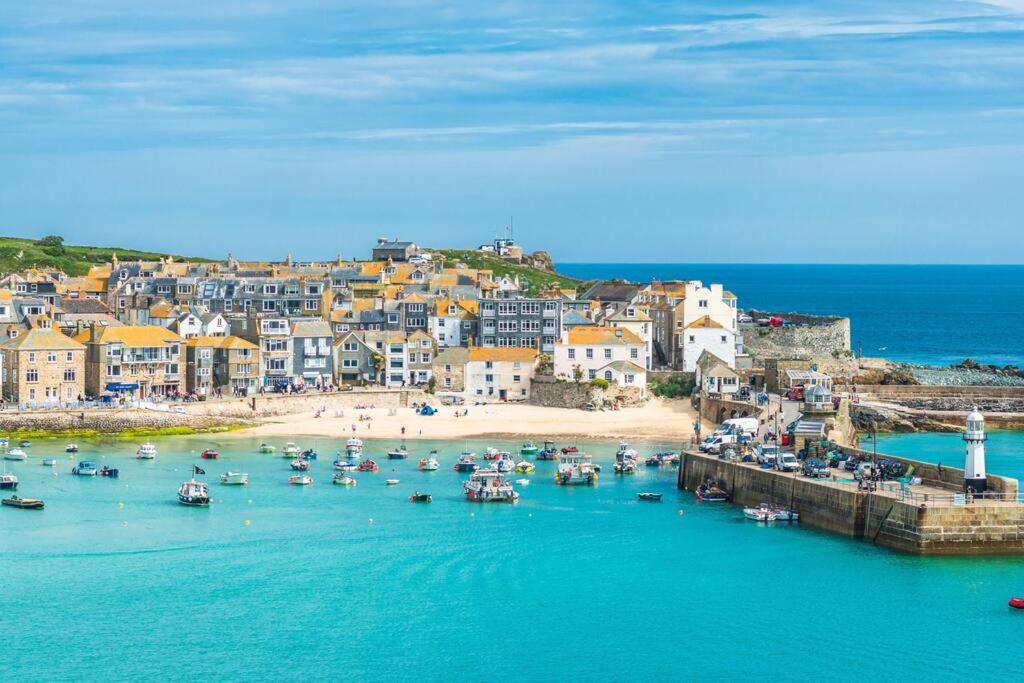 Luxurious Apartment, 180° Views & Parking * St Ives (Cornwall)