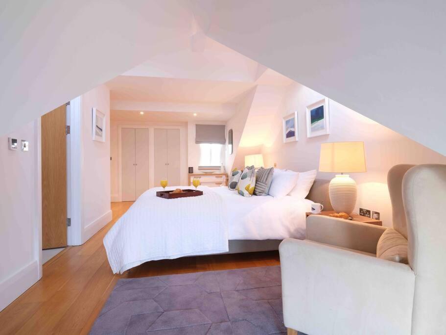 Apartment Luxurious Apartment, 180° Views & Parking *