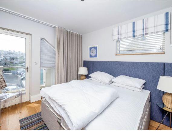 Luxurious Apartment, 180° Views & Parking *