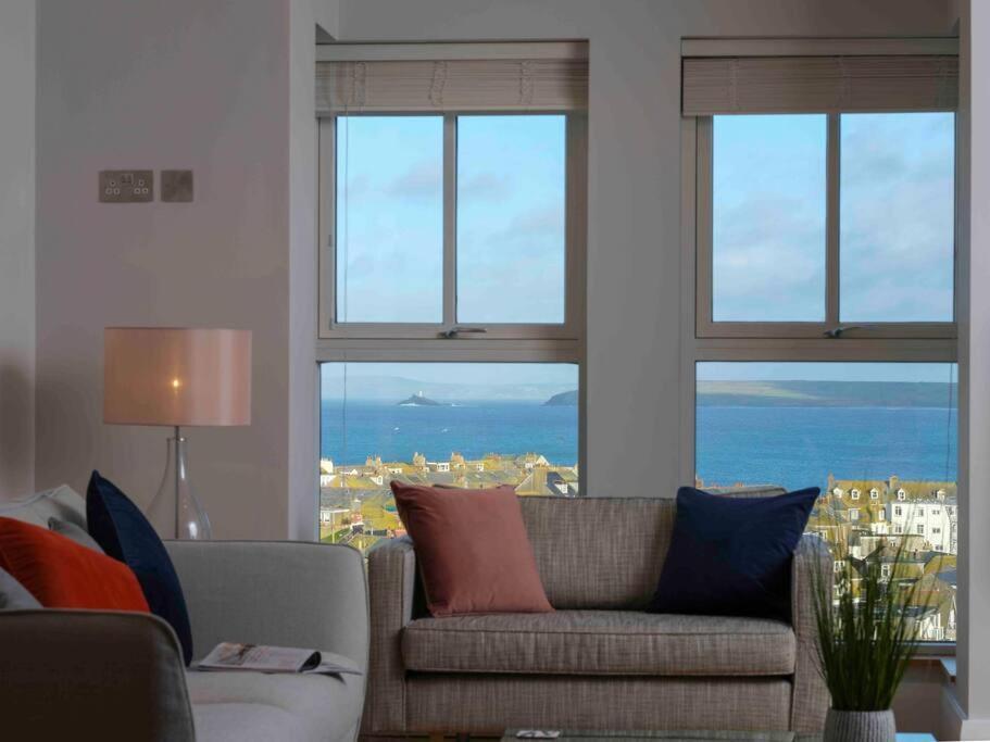 Апартаменты Luxurious Apartment, 180° Views & Parking Сент-Айвс