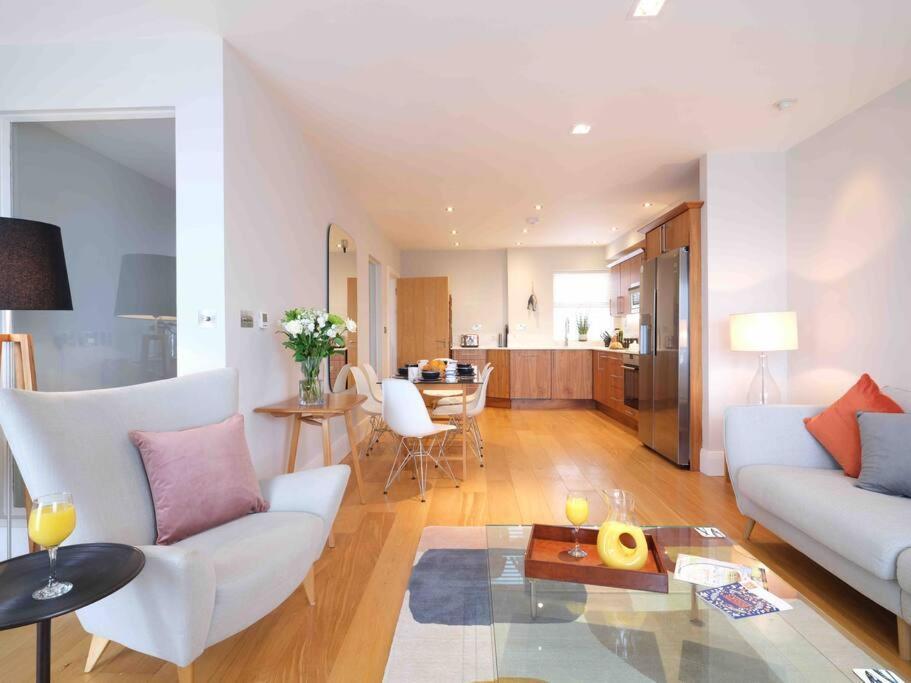 Luxurious Apartment, 180° Views & Parking * St Ives (Cornwall)