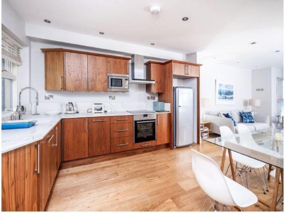 Luxurious Apartment, 180° Views & Parking Apartment St Ives (Cornwall)